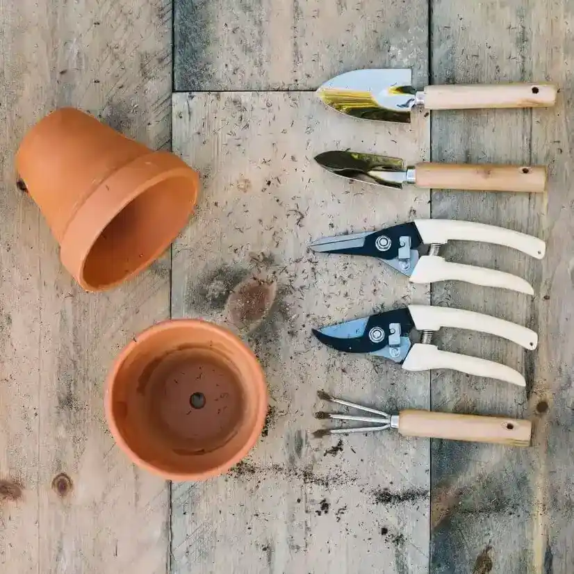 gardentools1